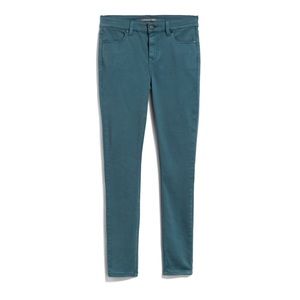 Level 99 primrose skinny jean in teal!